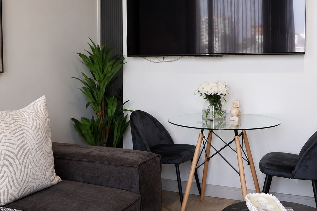 PrimeNest Executive Suites serviced accommodation, One Rosebank, Johannesburg
